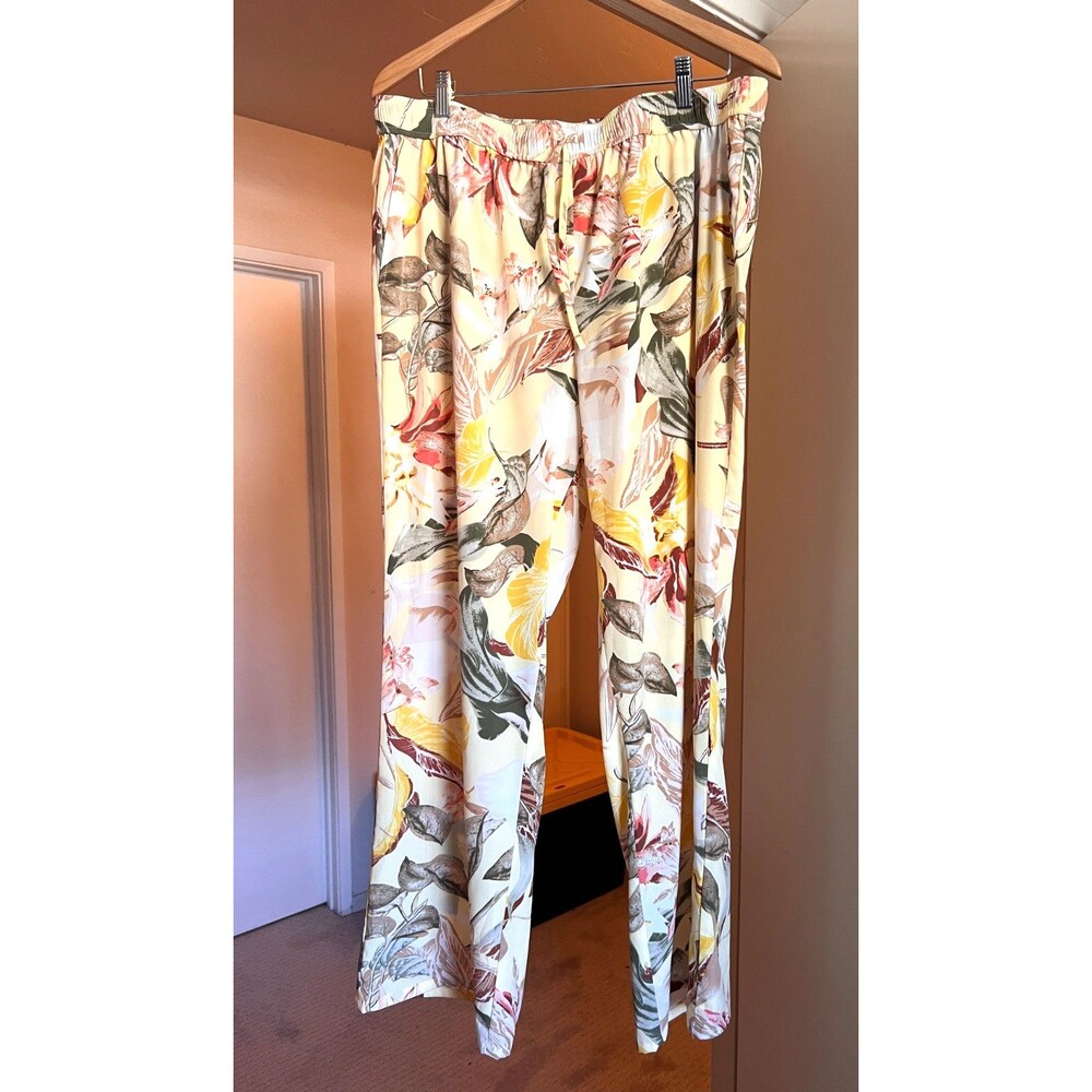 Chaus Sport Floral Pull-On Pants Size L